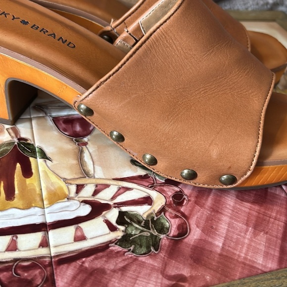 Lucky brand clogs - Picture 3 of 9